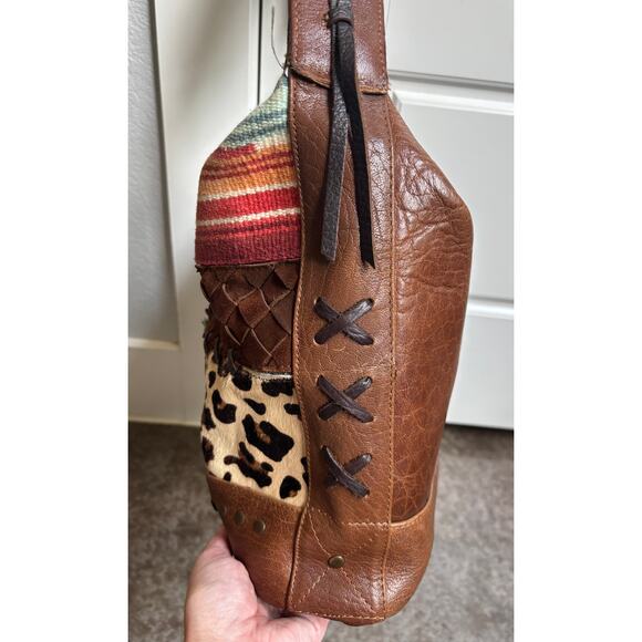 STS Ranchwear Bag Crossbody Purse Cowhide Patchwork Concealed Carry - Picture 3 of 6